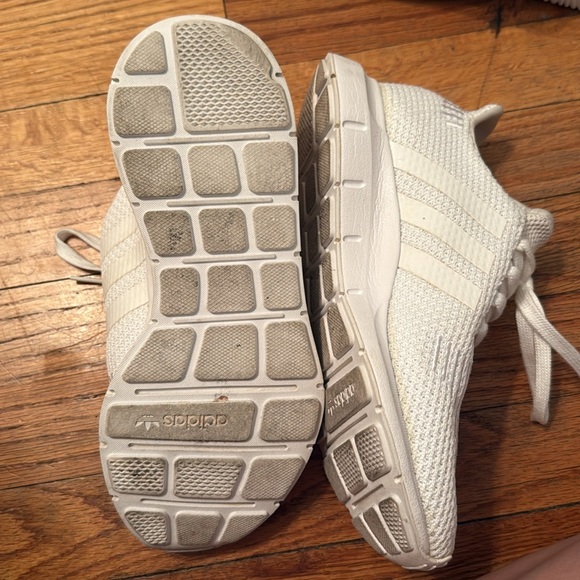 Women’s Adidas Swift Run Classic White Knit Sneakers - Picture 3 of 3